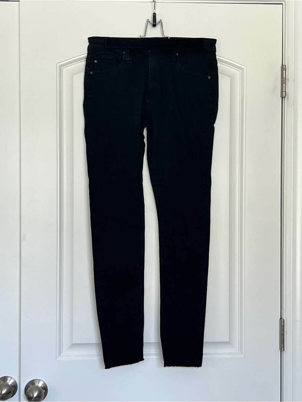 Ag Adriano Goldschmied Women’s Black Farrah High Rise Skinny Ankle Jeans 26R